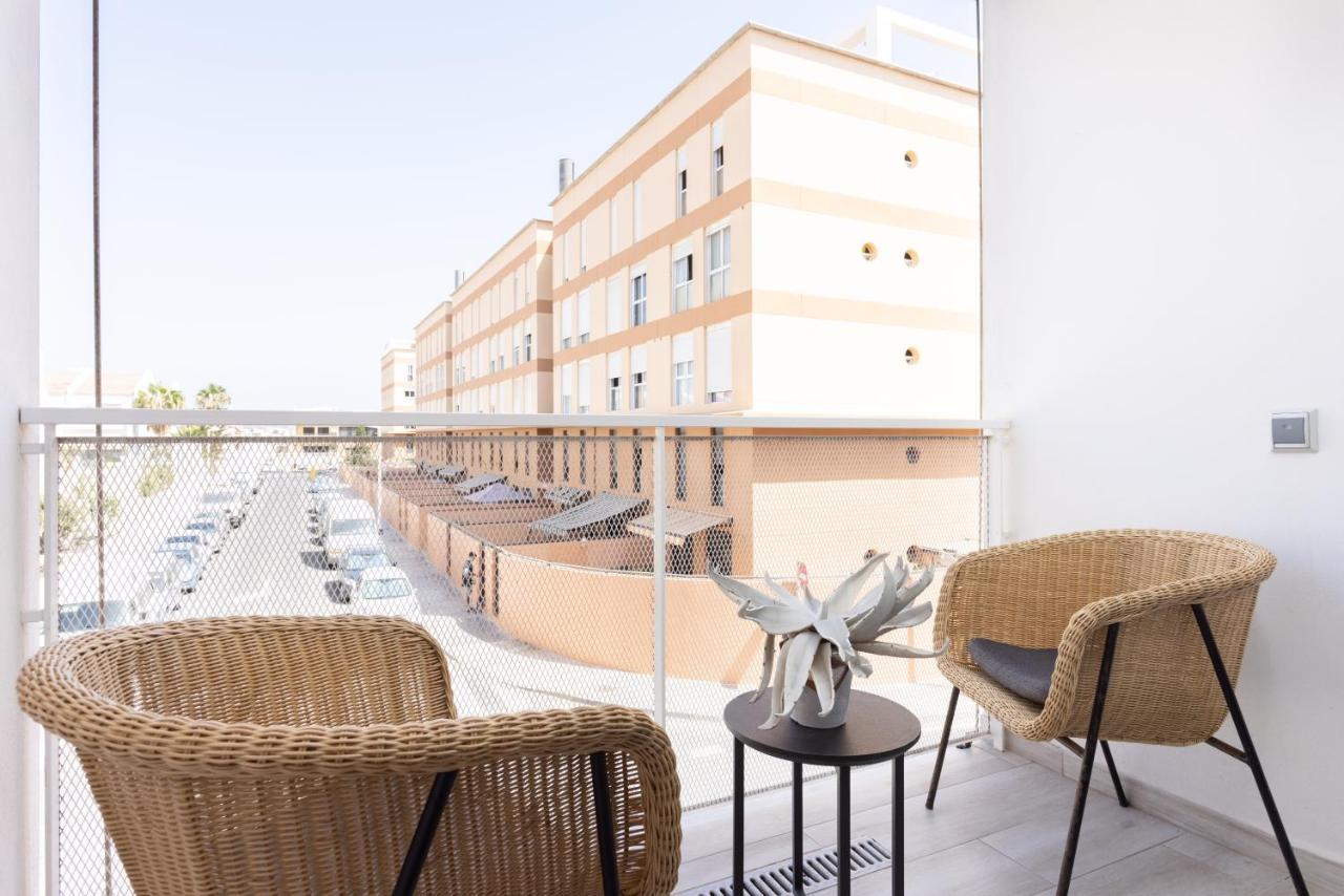 New 140M2 Loft-Style Flat At Town Heart, 3 Beaches Close Casa Leon El Medano  Bagian luar foto